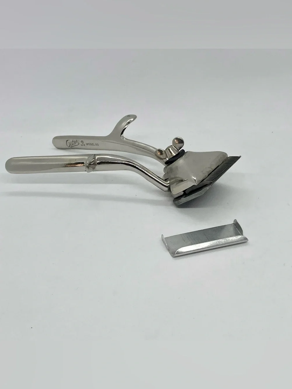 Vintage Oster Model 110 Manual Hand Hair Clippers Chrome with Original Box USA